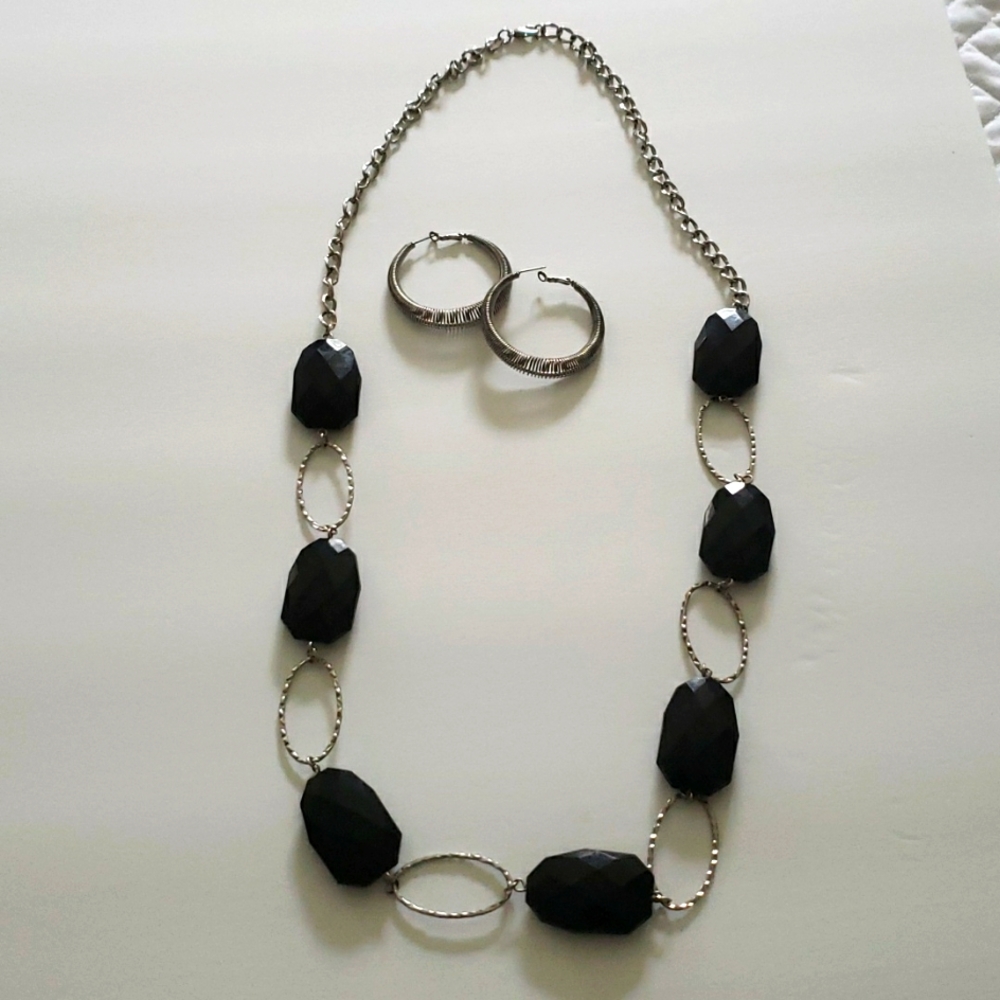 Necklace set